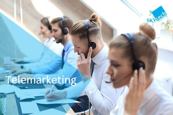 telesales agent working on call center